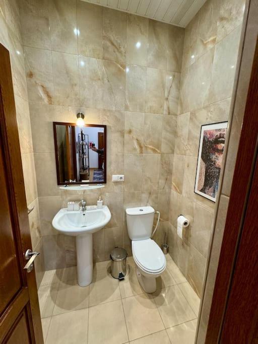 Touch The Sky Apartment Erivan Exterior foto